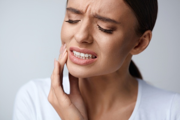 When to Schedule an Emergency Dental Appointment In Hamden CT for Tooth Pain